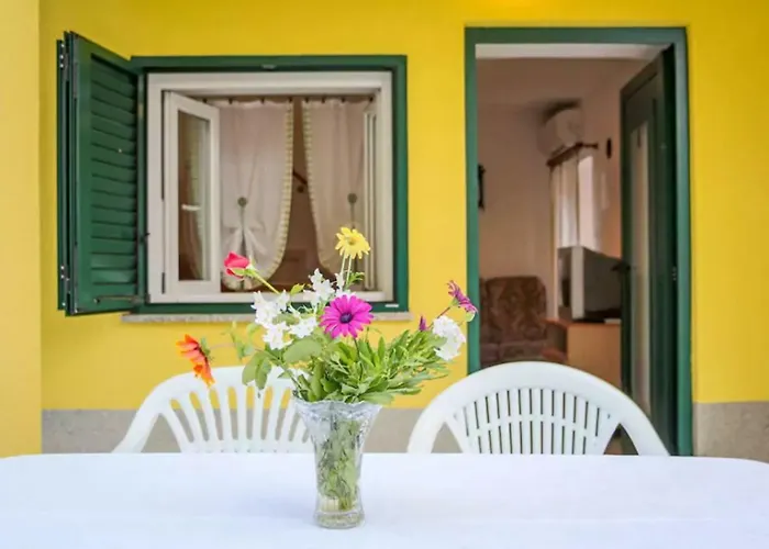 Casa Limone Apartment *